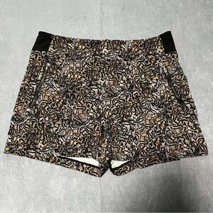 Athleta Trekkie Shorts Sz 14 Printed Hiking Camping Outdoor 3.5” Inseam Pull On
